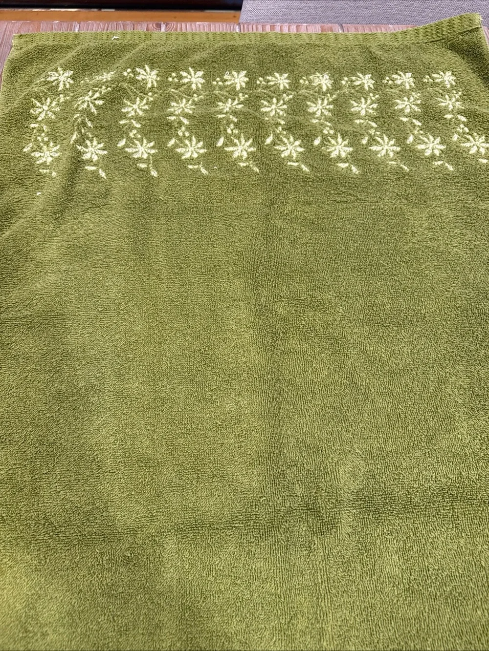 MCM Dundee Golden Crown Towel Set 3pc Avocado Green Floral Vine Retro Cotton USA